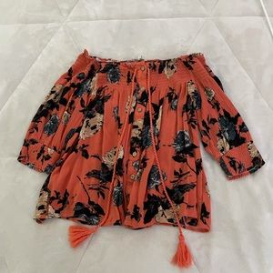 Miss Me Off the shoulder top